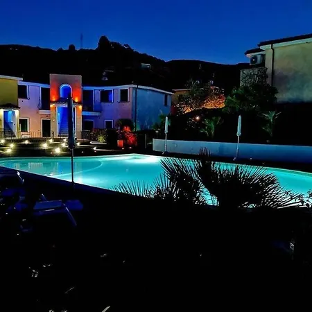 Sardegna House 아파트 *
